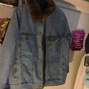 Fur jean jacket 😍